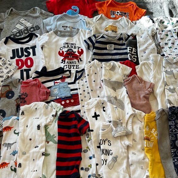 Baby boy clothes (NEWBORN-3MONTHS) - Picture 2 of 8